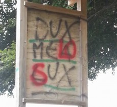 Dux melo sux