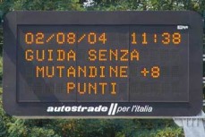 Guida senza mutandine